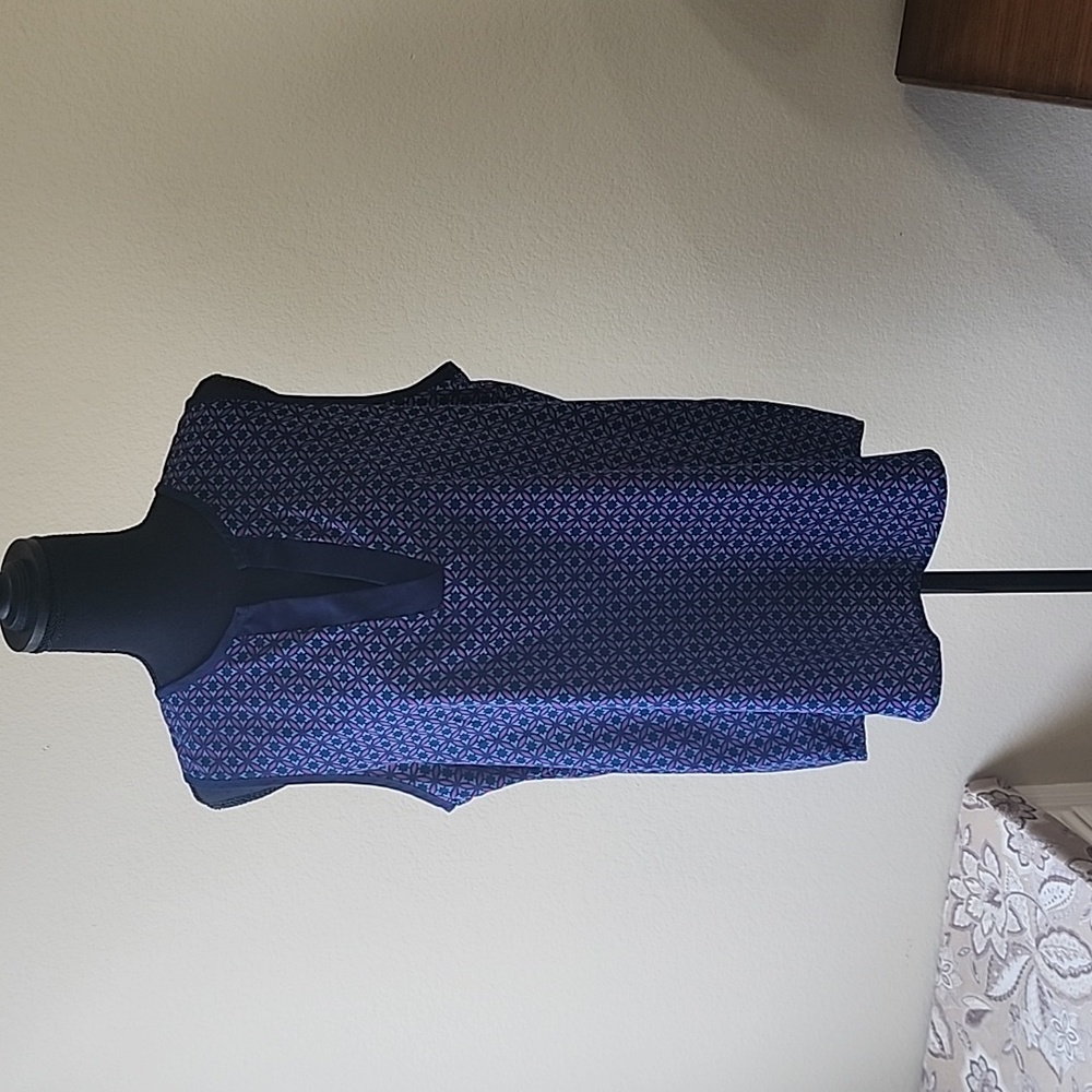 Ladies geometrical print blouse